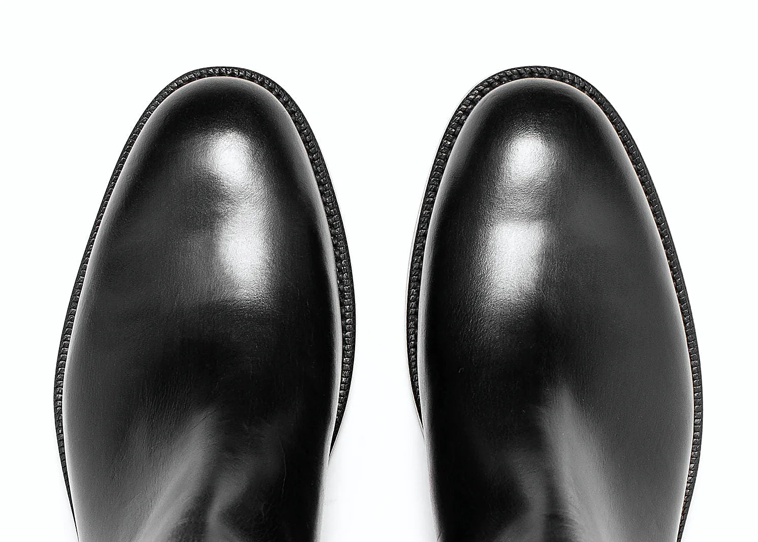 Goodyear welted Chelsea boot in Black Chromexcel, full-grain leather heel counters