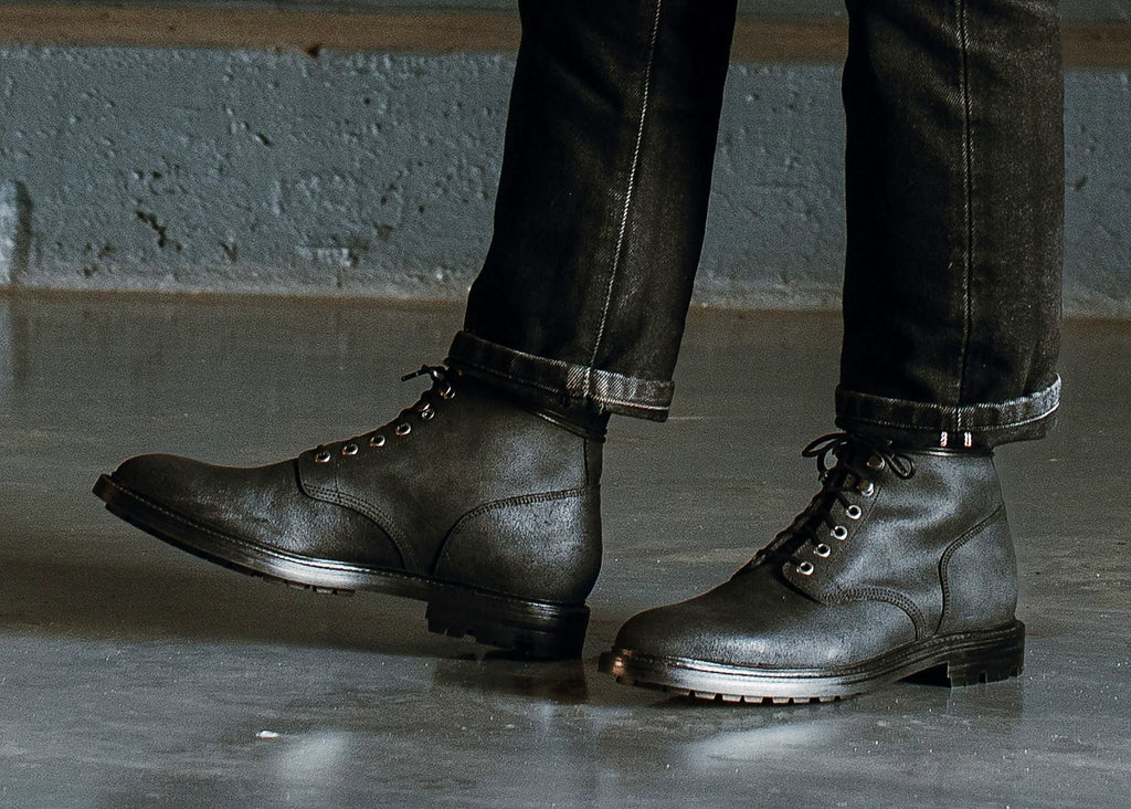 Black Waxed Commander